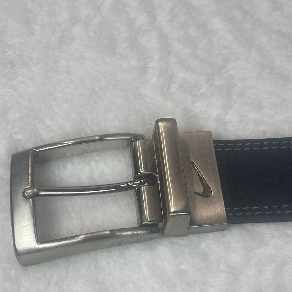 Nike Men's Reversible Belt Size 32 Black Brown 1.25
